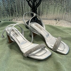 Women’s Steve Madden short heels